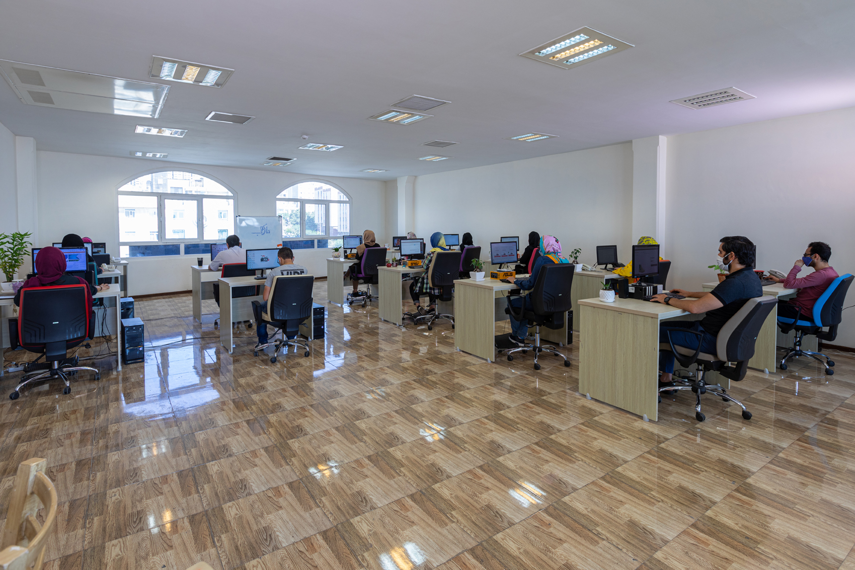 9.      هم‌ راستایی بین طراحان UI و توسعه ‌دهندگان