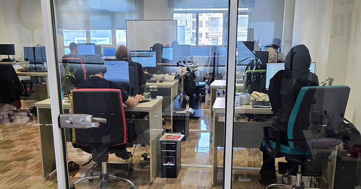 چگونه در پاسخ‌ های هوش مصنوعی به کاربر باشیم