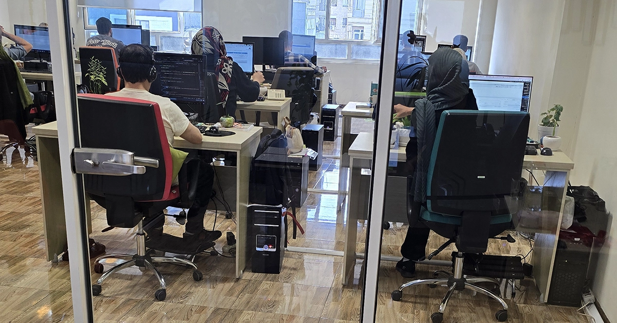 ادمین اینستاگرام غیر حضوری