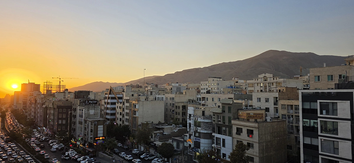 سه گانه دیجیتال مارکتینگ: هم افزایی SEO، AEO و GEO برای بازاریابی و برندینگ