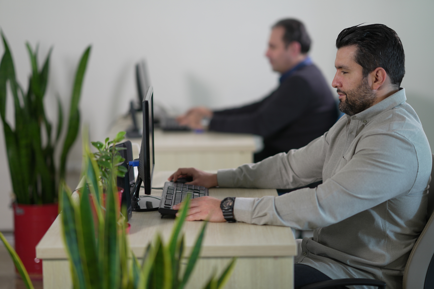 بررسی رقبا و موقعیت ‌های تبلیغاتی آنها